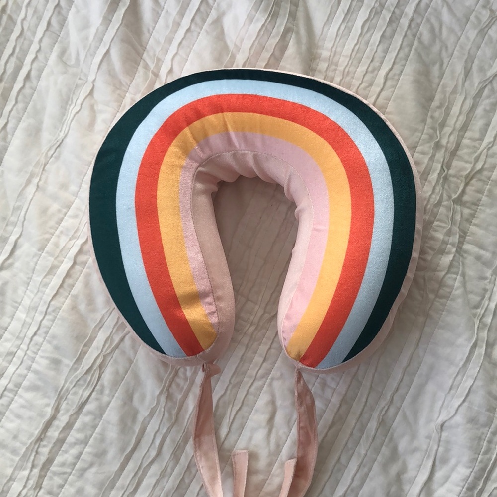Ban.do neck pillow